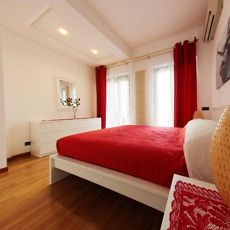 Apartment De Rossi Bari Exterior photo