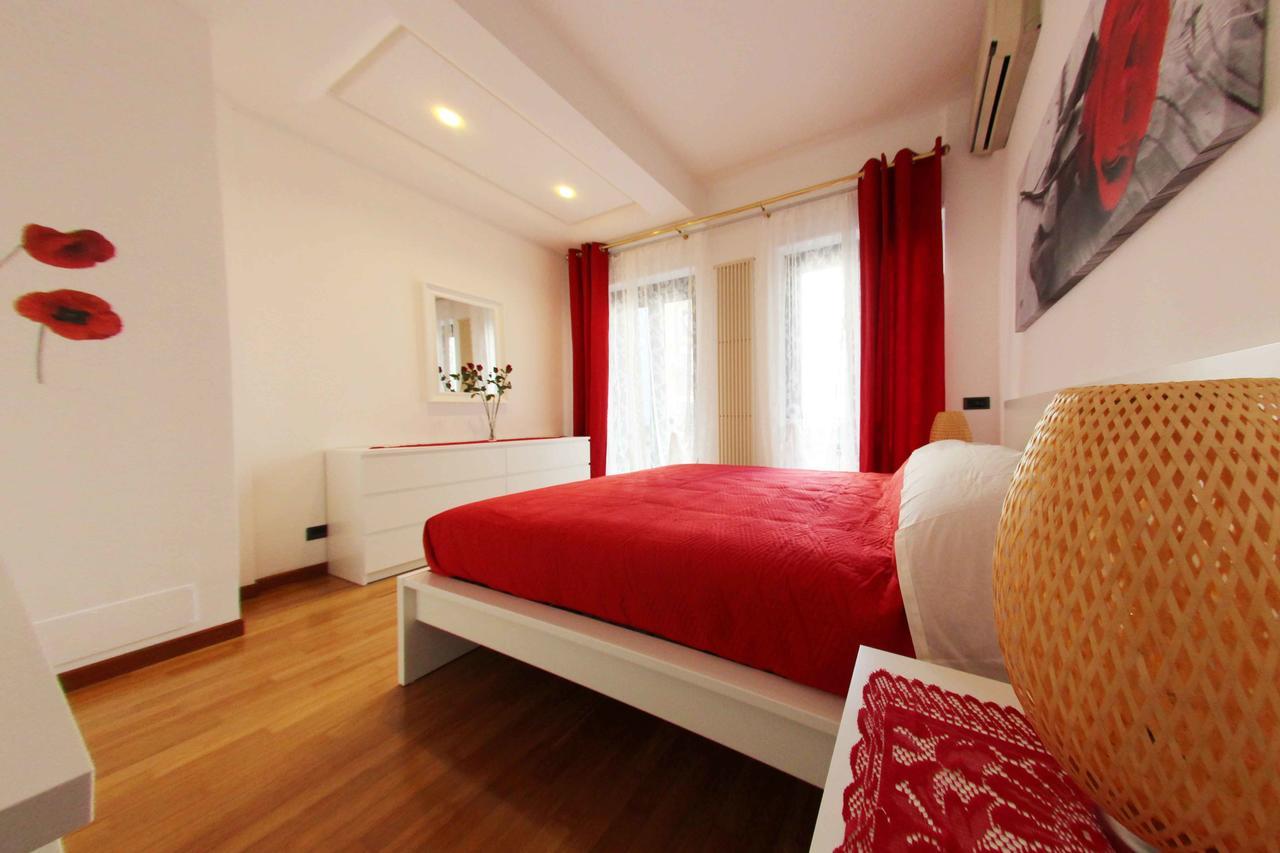 Apartment De Rossi Bari Exterior photo