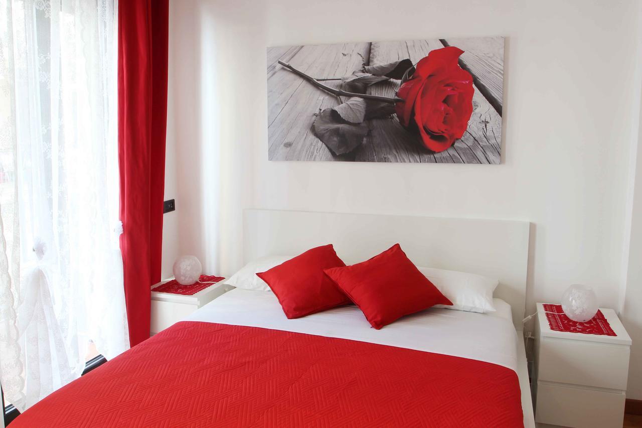 Apartment De Rossi Bari Exterior photo